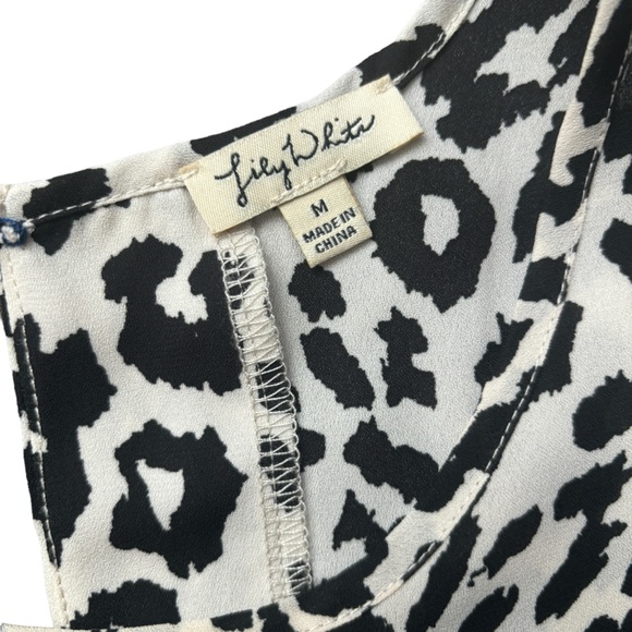 Lily WhiteBlack and White Cheetah Print Blouse Medium - Picture 10 of 13